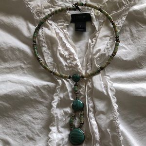 Turquoise woman choker necklace.